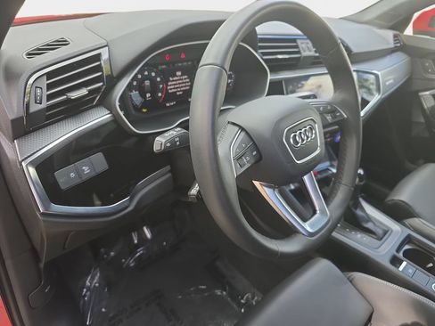 Certified 2025 Audi Q3 2.0T Premium w/ Convenience Package AWD/4WD image 22