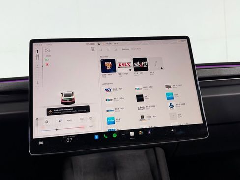 Used 2024 Tesla Model 3 Standard Range RWD image 14
