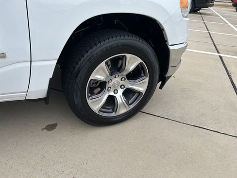 Used 2024 RAM 1500 Laramie image 12