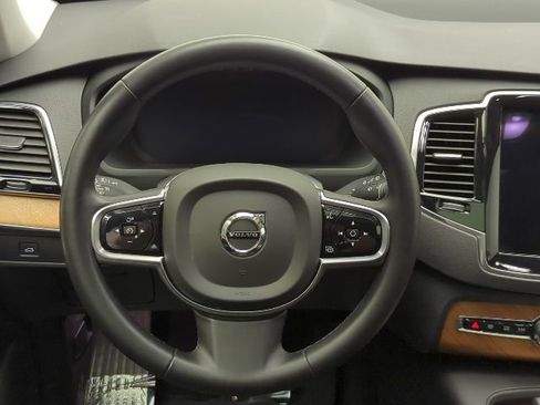Certified 2023 Volvo XC90 B5 Plus image 26
