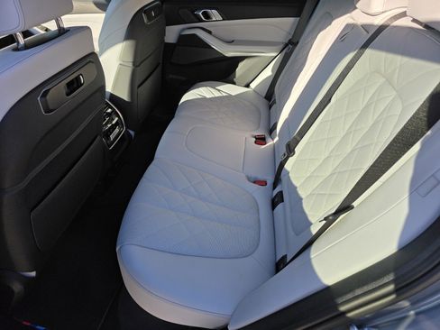 Used 2025 BMW X5 M60i w/ Climate Comfort Package image 15