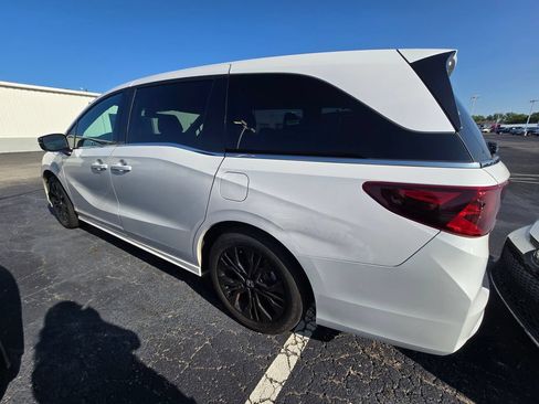 Used 2025 Honda Odyssey Sport-L image 4