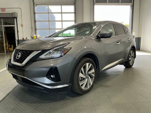 Used 2021 Nissan Murano SL w/ SL Moonroof Package image 2