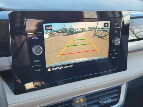 New 2025 Volkswagen Taos SEL image 13