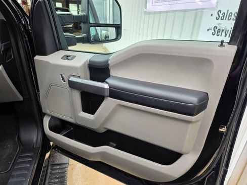 Used 2021 Ford F350 XLT w/ XLT Value Package AWD/4WD image 9