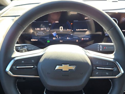 New 2026 Chevrolet Equinox EV LT image 14