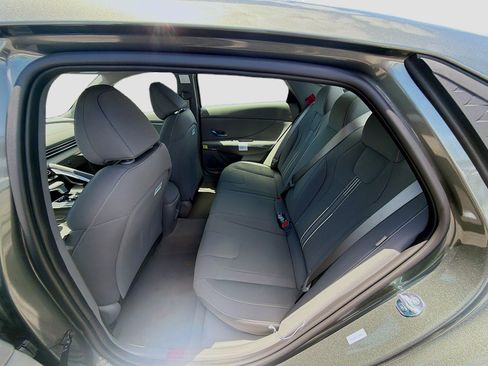New 2026 Hyundai Elantra Sport FWD image 17