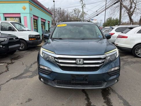 Used 2017 Honda Pilot Elite image 2