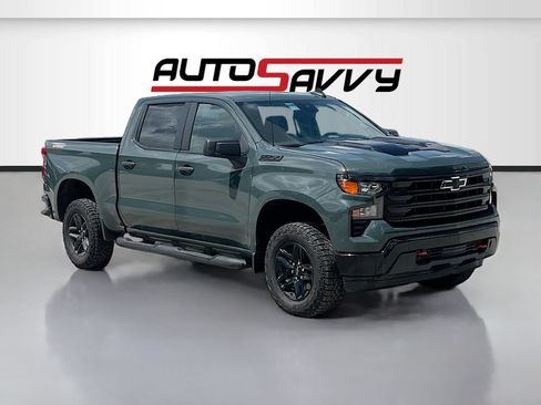 Used 2025 Chevrolet Silverado 1500 Custom Trail Boss w/ LPO, Dark Essentials Package AWD/4WD image 1