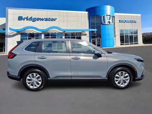 Used 2024 Honda CR-V LX image 7