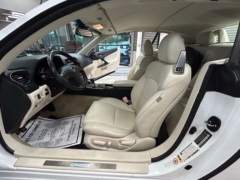 Used 2010 Lexus IS 250C RWD image 46