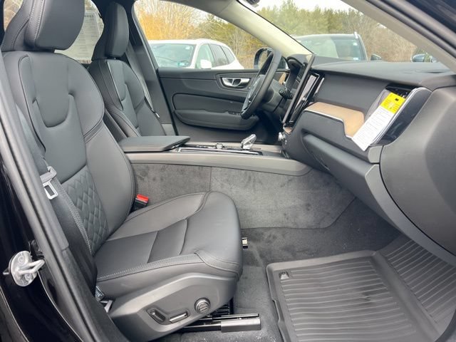 New 2026 Volvo XC60 B5 Plus w/ Protection Package Premier AWD/4WD image 14