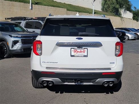 Used 2020 Ford Explorer Platinum w/ Premium Technology Package image 7