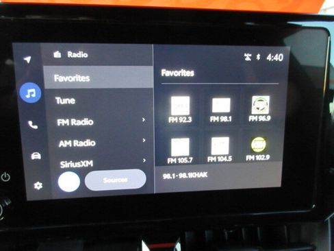 Used 2025 Toyota Corolla SE image 19