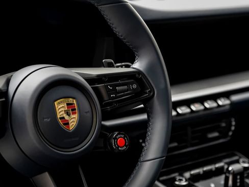 Used 2025 Porsche 911 Carrera S RWD image 17