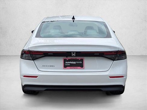 New 2025 Honda Accord SE image 8