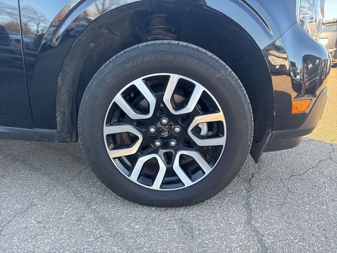 Used 2024 Ford Maverick Lariat image 7