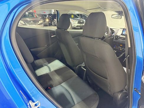 Used 2020 Toyota Yaris LE image 29