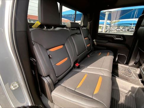 Used 2025 GMC Sierra 2500 AT4 w/ AT4 Premium Plus Package AWD/4WD image 20