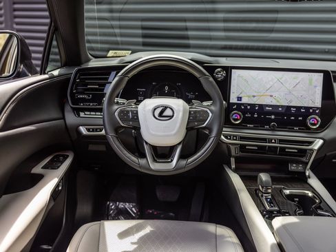 Used 2025 Lexus RX 350 w/ Convenience Package AWD/4WD image 12