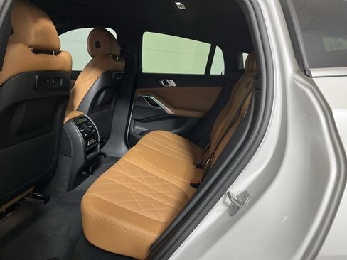 Used 2023 BMW X6 xDrive40i w/ Premium Package image 19