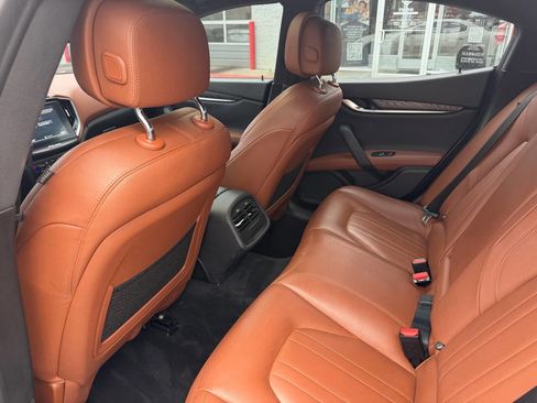 Used 2019 Maserati Ghibli S Q4 AWD/4WD image 21