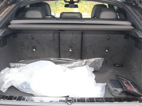 New 2026 BMW X6 xDrive40i w/ Executive Package image 7