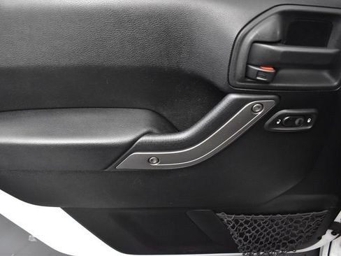 Used 2013 Jeep Wrangler Unlimited Sport AWD/4WD image 10