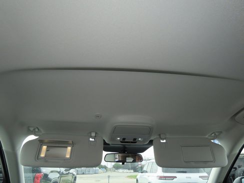 Certified 2025 Ford Explorer Active RWD image 23