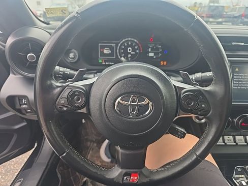 Used 2022 Toyota GR86 Premium w/ ALL Weather Mat Package (TMS) image 13