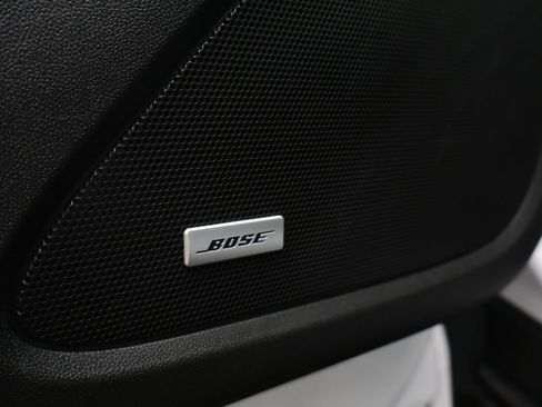 Used 2024 Chevrolet Equinox Premier image 13