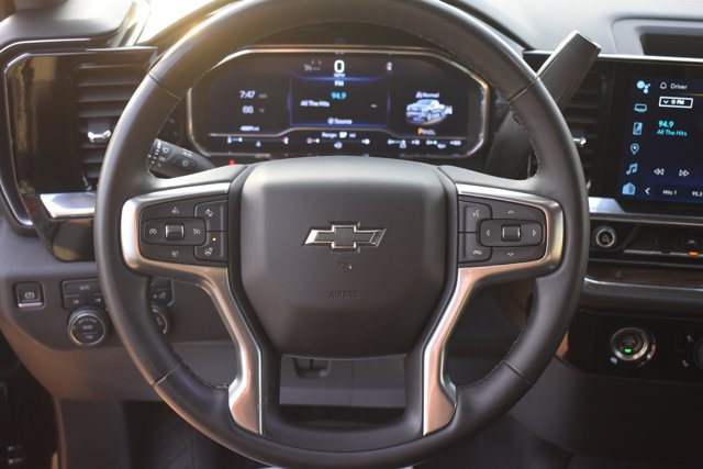 Used 2024 Chevrolet Silverado 1500 RST AWD/4WD image 19