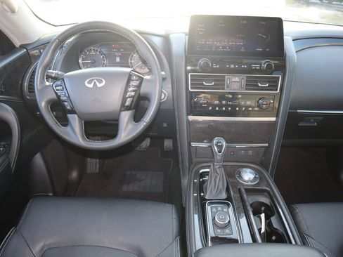 Used 2024 INFINITI QX80 Luxe image 11