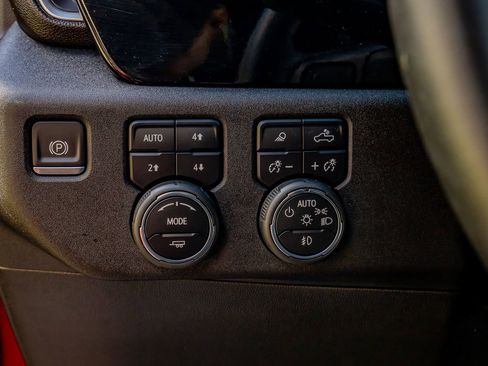 Used 2024 Chevrolet Silverado 2500 LTZ w/ LTZ Plus Package image 22