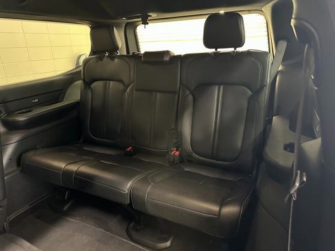 Used 2022 Jeep Wagoneer Series II image 40