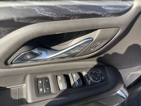 Used 2023 GMC Yukon XL Denali image 29