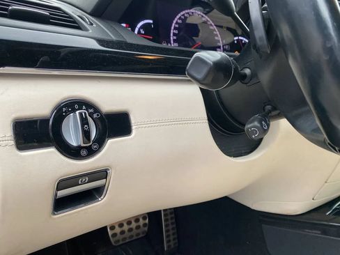Used 2013 Mercedes-Benz S 63 AMG w/ AMG Performance Pkg image 10