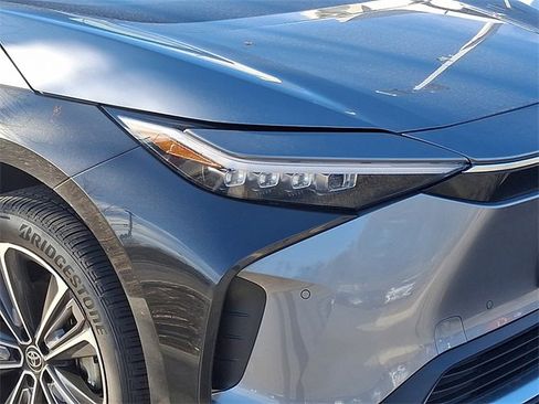 Used 2023 Toyota bZ4X XLE image 6