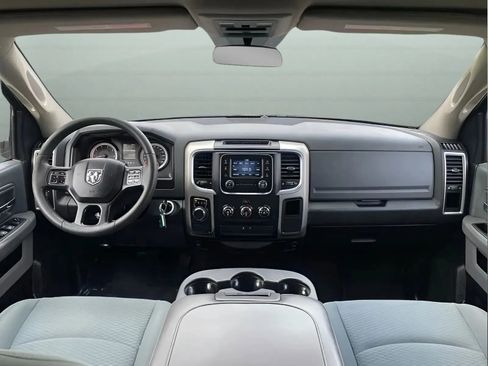 Used 2020 RAM 1500 Classic SLT RWD image 13