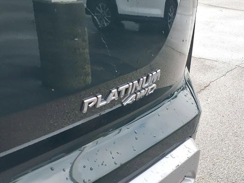 Used 2025 Nissan Pathfinder Platinum image 29