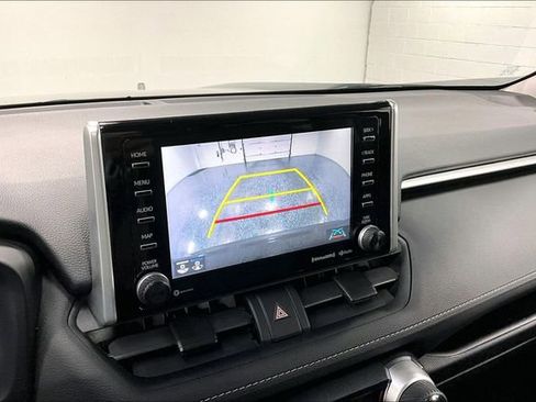 Used 2021 Toyota RAV4 XLE w/ Convenience Package image 15