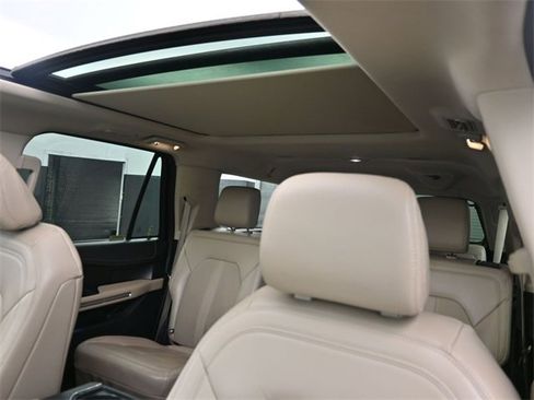 Used 2023 Ford Expedition Max Limited image 13