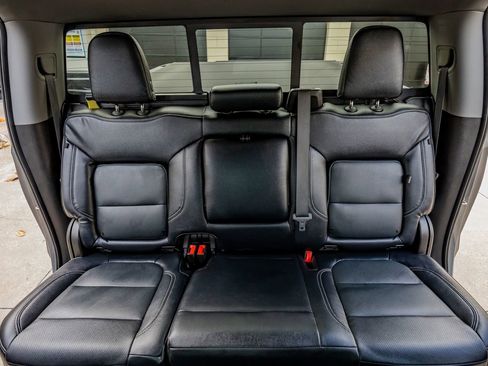 Used 2020 Chevrolet Silverado 1500 RST image 34