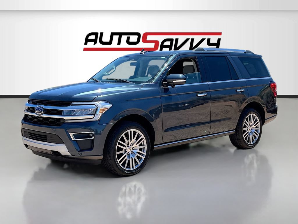 Used 2023 Ford Expedition Limited AWD/4WD image 3