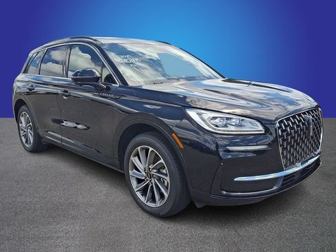 Used 2025 Lincoln Corsair Grand Touring w/ Equipment Group 301A AWD/4WD image 3
