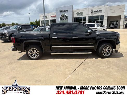 Used 2018 GMC Sierra 1500 SLT w/ Texas SLT Premium Package AWD/4WD image 10