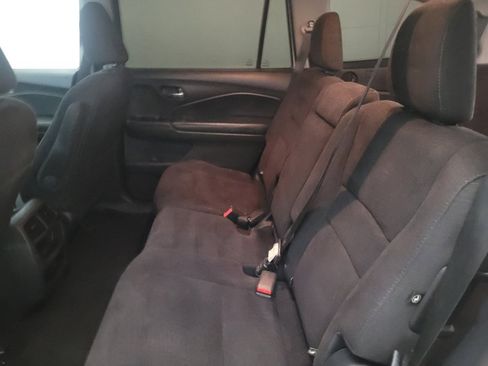 Used 2018 Honda Pilot LX image 18