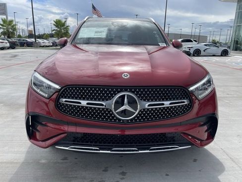 New 2025 Mercedes-Benz GLC 300 image 2