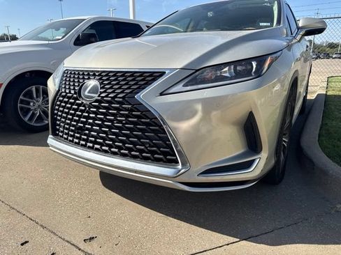 Used 2020 Lexus RX 350L FWD w/ Premium Package image 2
