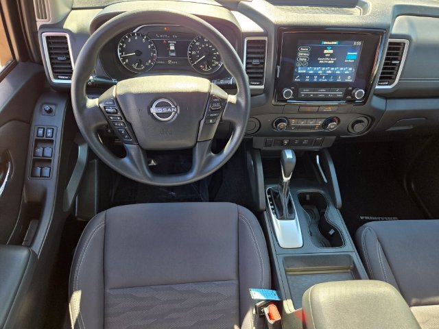 Used 2023 Nissan Frontier SV w/ Technology Package RWD image 12
